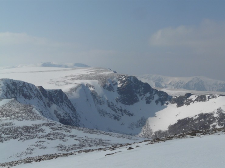 Looking West from Cairngorm into Coire an t Sneachda