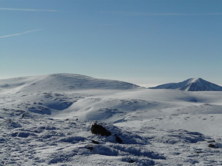 Ben Macdui, Cairntoul and the featureless Cairngorm plateau !