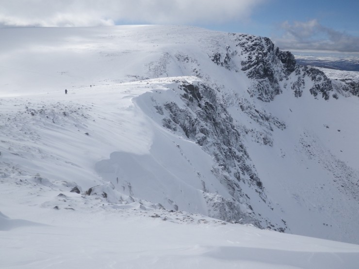 Coire an t Sneachda -Cornices beginning to form above North-West aspects