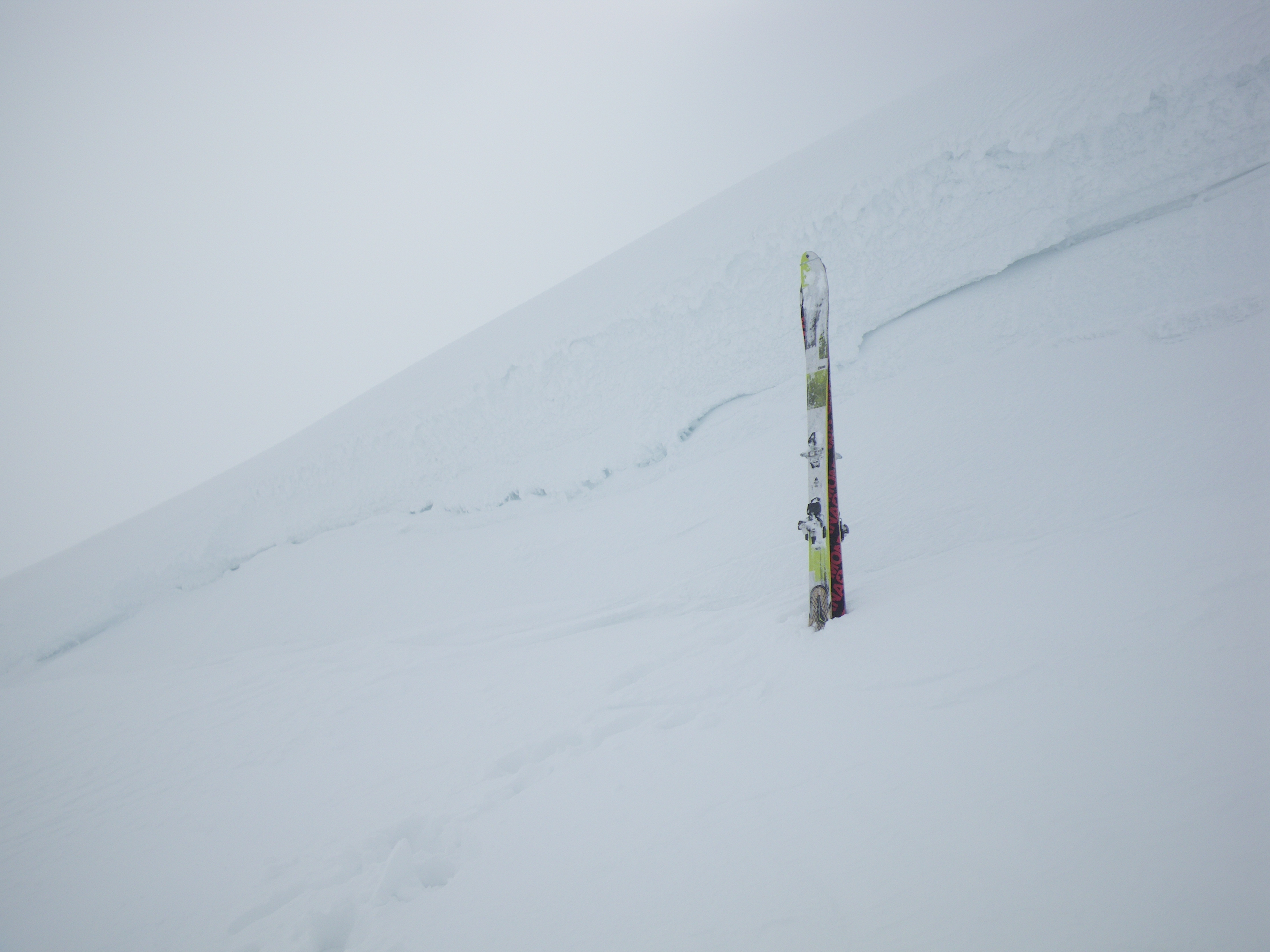 Accumulations of fresh windslab below cornices on Northerly aspects