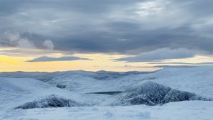 Clear and Cold becoming Windier