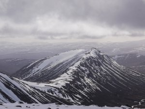 Braeriach and Airspeed Oxford HM724